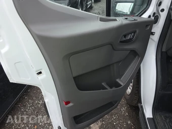 2026 Ford Transit Passenger Van XLT Low Roof 148.0" WB - miniatura 9