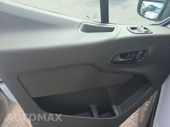 2026 Ford Transit Passenger Van XLT Low Roof 148.0" WB - miniatura 9