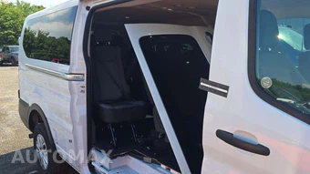 2026 Ford Transit Passenger Van XLT Low Roof 148.0" WB - miniatura 19