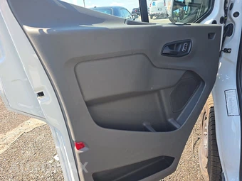 2026 Ford Transit Passenger Van XLT Low Roof 148.0" WB - miniatura 9