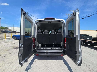 2026 Ford Transit Passenger Van XLT Medium Roof 148.0" WB - miniatura 12