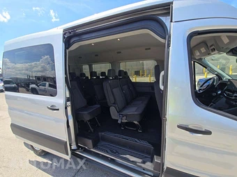 2026 Ford Transit Passenger Van XLT Medium Roof 148.0" WB - miniatura 14
