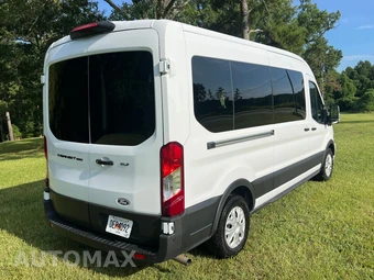 2026 Ford Transit Passenger Van XLT Medium Roof 148.0" WB - miniatura 3