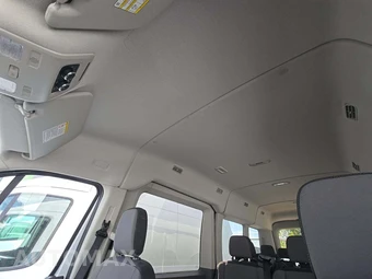 2026 Ford Transit Passenger Van XLT Medium Roof 148.0" WB - miniatura 11