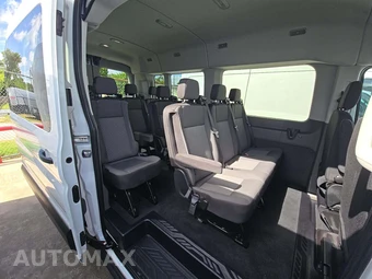 2026 Ford Transit Passenger Van XLT Medium Roof 148.0" WB - miniatura 15