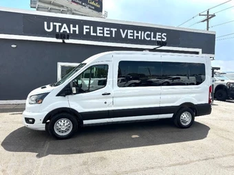 2026 Ford Transit Passenger Van XLT Medium Roof 148.0" WB - miniatura 1
