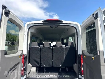2026 Ford Transit Passenger Van XLT Medium Roof 148.0" WB - miniatura 22
