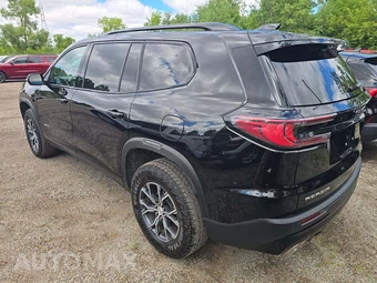 2026 GMC Acadia AT4 - miniatura 2