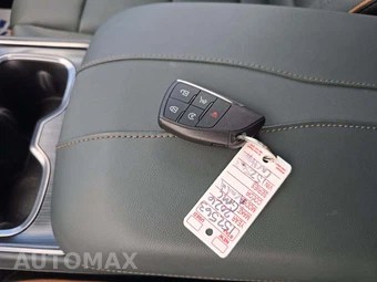 2026 GMC Acadia AT4 - miniatura 8