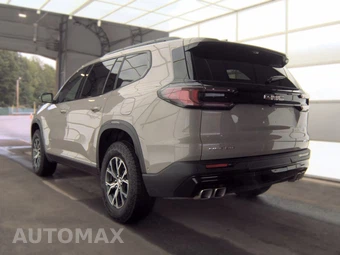 2026 GMC Acadia AT4 4SB - miniatura 6