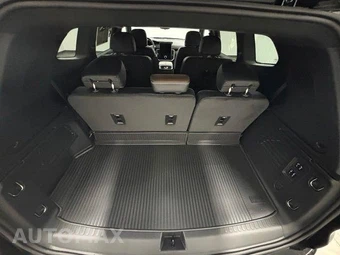 2026 GMC Acadia Denali Ultimate 5SD - miniatura 11