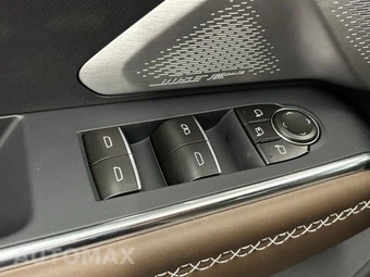 2026 GMC Acadia Denali Ultimate 5SD - miniatura 22