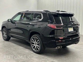 2026 GMC Acadia Denali Ultimate 5SD - miniatura 4