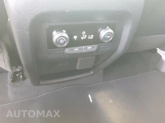 2026 GMC Acadia Elevation 4SD - miniatura 10