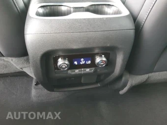 2026 GMC Acadia Elevation 4SD - miniatura 10