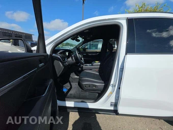 2026 GMC Acadia Elevation 4SD - miniatura 6
