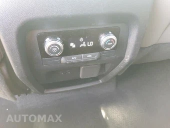 2026 GMC Acadia Elevation 4SD - miniatura 10