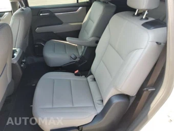 2026 GMC Acadia Elevation 4SD - miniatura 9