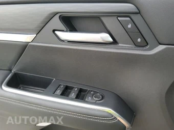 2026 GMC Acadia Elevation 4SD - miniatura 17