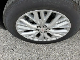 2026 GMC Acadia Elevation 4SD - miniatura 3
