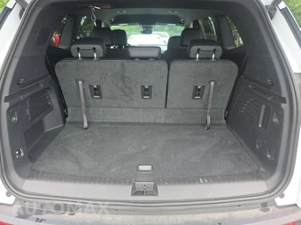2026 GMC Acadia Elevation 4SD - miniatura 17