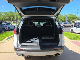 2026 GMC Acadia Elevation 4SD - miniatura 15