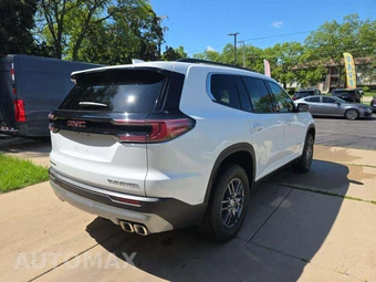 2026 GMC Acadia Elevation 4SD - miniatura 3