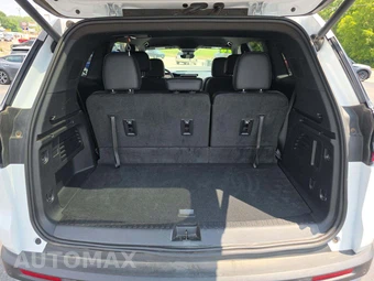 2026 GMC Acadia Elevation 4SD - miniatura 12