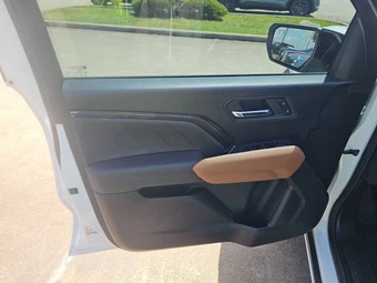 2026 GMC Canyon AT4 Crew Cab Medium Bed 4SG - miniatura 9
