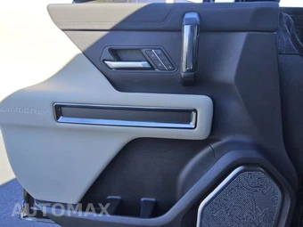 2026 GMC HUMMER EV SUV 3X - miniatura 11