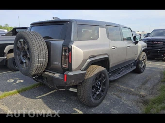 2026 GMC HUMMER EV SUV 3X - miniatura 3