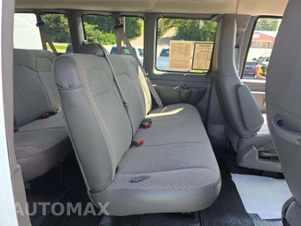 2026 GMC Savana 3500 Passenger Van LT 1LT 155.1" WB - miniatura 10