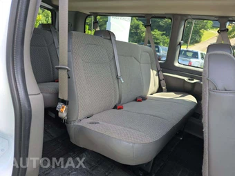 2026 GMC Savana 3500 Passenger Van LT 1LT 155.1" WB - miniatura 11