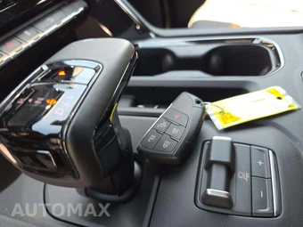 2026 GMC Sierra 1500 AT4 Crew Cab Short Bed 4SB - miniatura 8