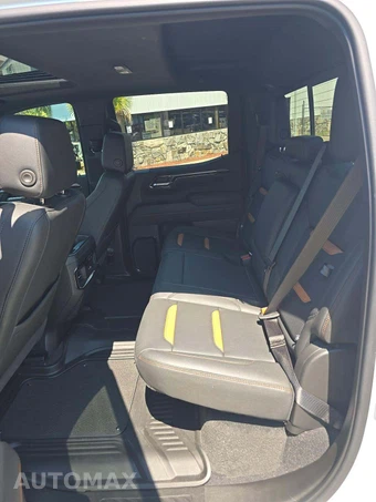 2026 GMC Sierra 1500 AT4 Crew Cab Short Bed 4SB - miniatura 13