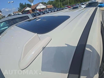 2026 GMC Sierra 1500 AT4 Crew Cab Short Bed 4SB - miniatura 9