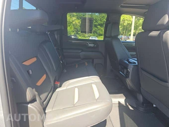 2026 GMC Sierra 1500 AT4 Crew Cab Short Bed 4SB - miniatura 13