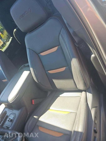 2026 GMC Sierra 1500 AT4 Crew Cab Short Bed 4SB - miniatura 3