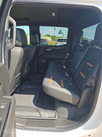 2026 GMC Sierra 1500 AT4 Crew Cab Short Bed 4SB - miniatura 10