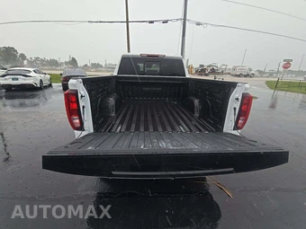 2026 GMC Sierra 1500 SLE Crew Cab Short Bed 3SA - miniatura 11