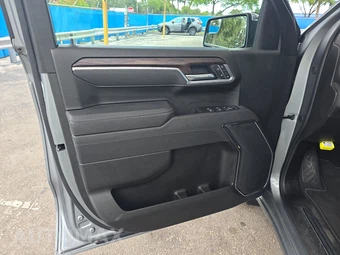 2026 GMC Sierra 1500 SLT Crew Cab Short Bed 4SA - miniatura 9
