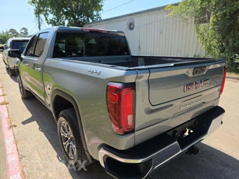 2026 GMC Sierra 1500 SLT Crew Cab Short Bed 4SA - miniatura 2