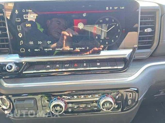 2026 GMC Sierra 1500 SLT Crew Cab Short Bed 4SA - miniatura 10