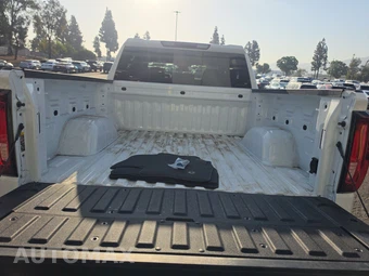 2026 GMC Sierra 1500 SLT Crew Cab Short Bed 4SA - miniatura 16