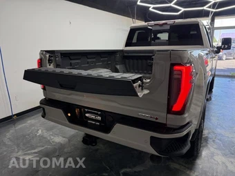 2026 GMC Sierra 2500HD AT4 Crew Cab Medium Bed - miniatura 30