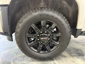 2026 GMC Sierra 2500HD AT4 Crew Cab Medium Bed - miniatura 32