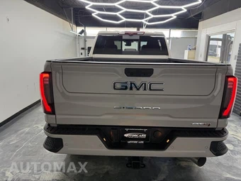 2026 GMC Sierra 2500HD AT4 Crew Cab Medium Bed - miniatura 4
