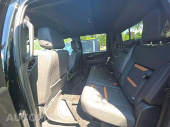 2026 GMC Sierra 2500HD AT4 Crew Cab Medium Bed - miniatura 13