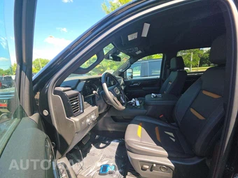 2026 GMC Sierra 2500HD AT4 Crew Cab Medium Bed - miniatura 6