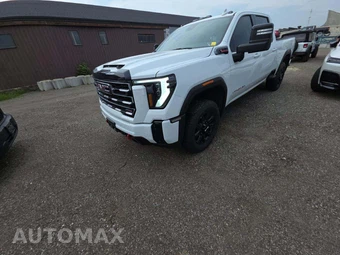 2026 GMC Sierra 2500HD AT4 Crew Cab Medium Bed